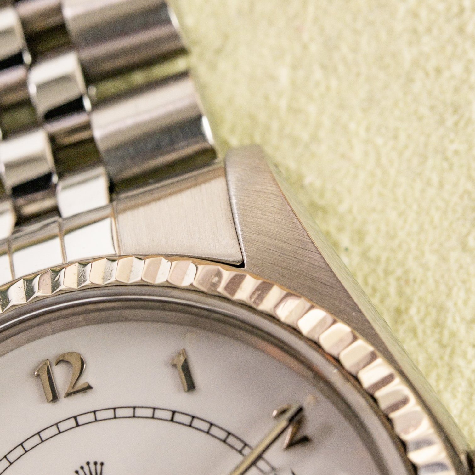 Close-up of the boiler gauge dial numerals on a Datejust 16014