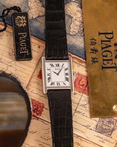 Piaget Tank in white gold. This reference shows once again why Piaget is one of the greatest. The…