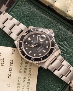 The best Submariner I ever got to sell. This tropical dial came in a perfect full-set and all…